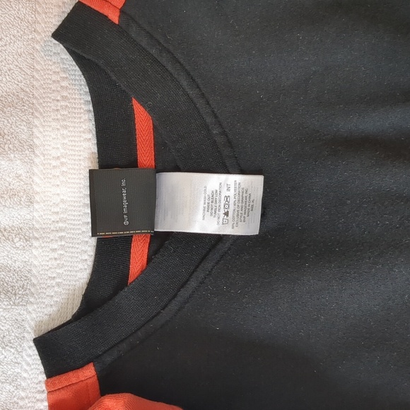 Harley-Davidson Black and Orange pullover Sweatshirt - Picture 3 of 16